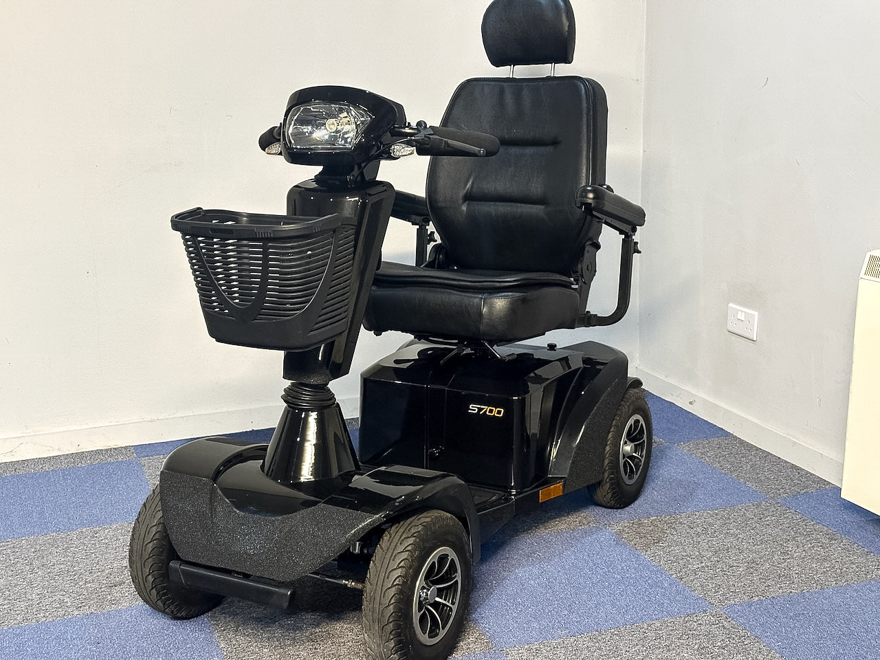 Sunrise Medical Sterling S700 Used 8mph Mobility Scooter Black All-Terrain