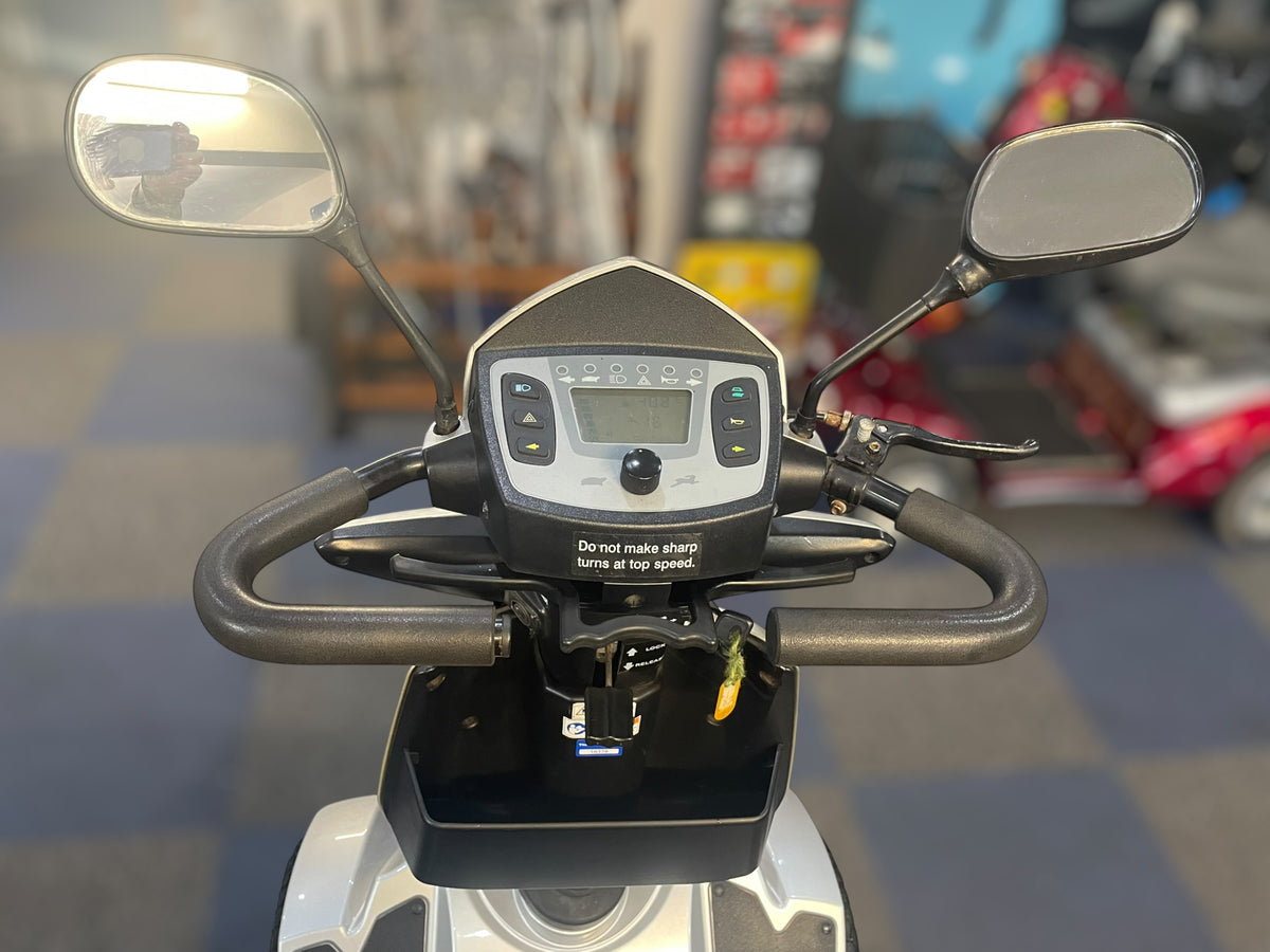 Rascal Ventura Mobility Scooter – 8mph Road Legal