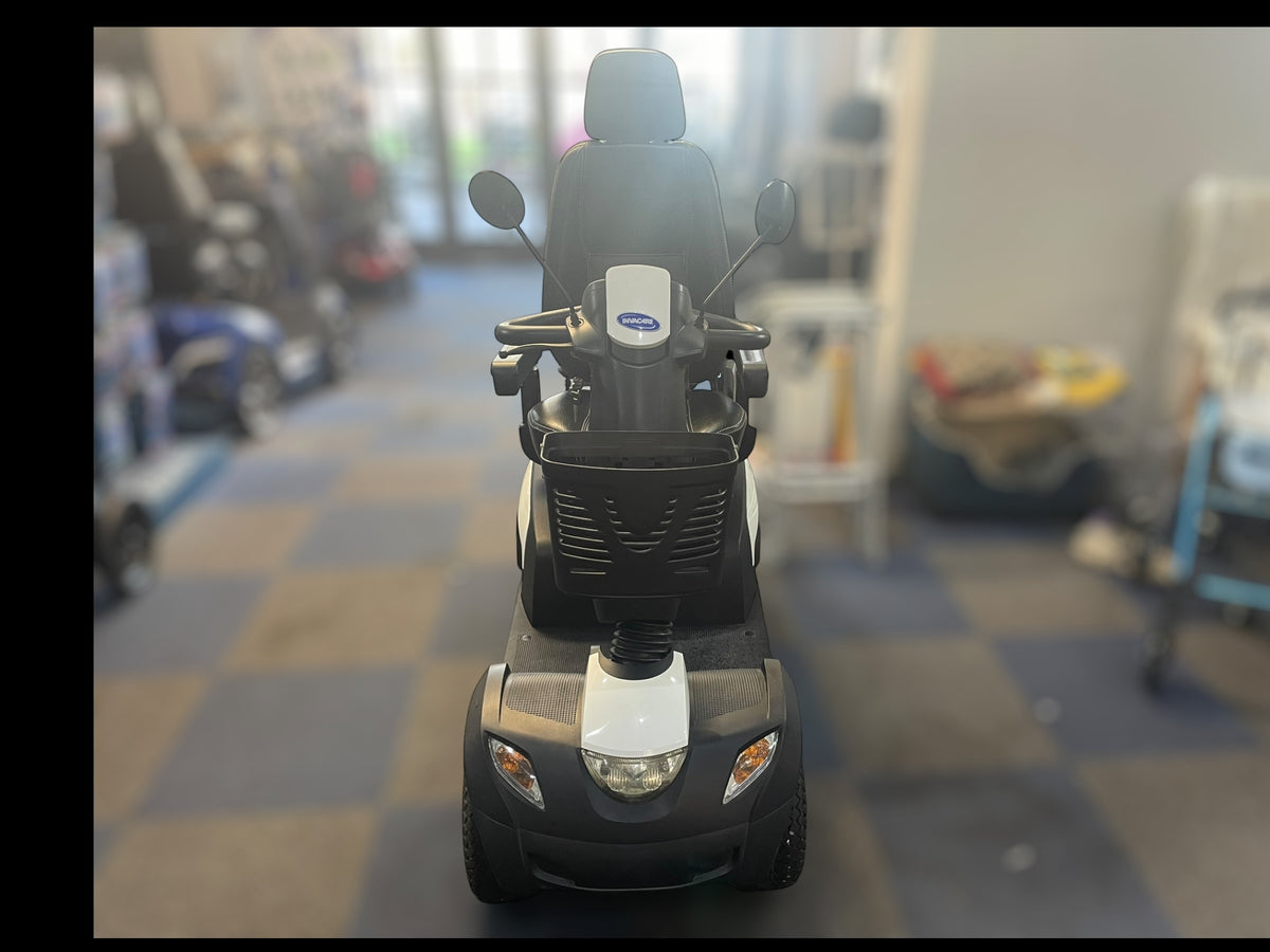 Invacare Comet Pro Mobility Scooter – 8mph Road Legal