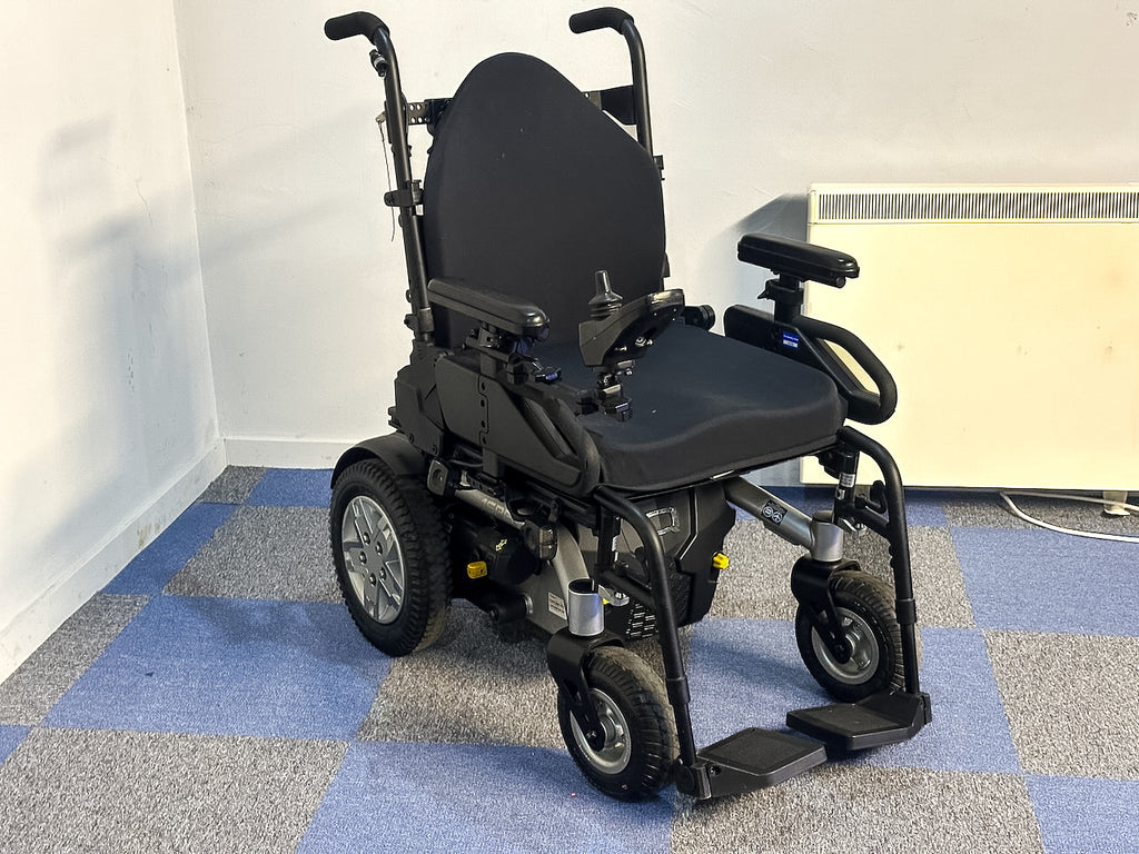 Quantum Aspen Used Powerchair Power Tilt RWD Silver Pride