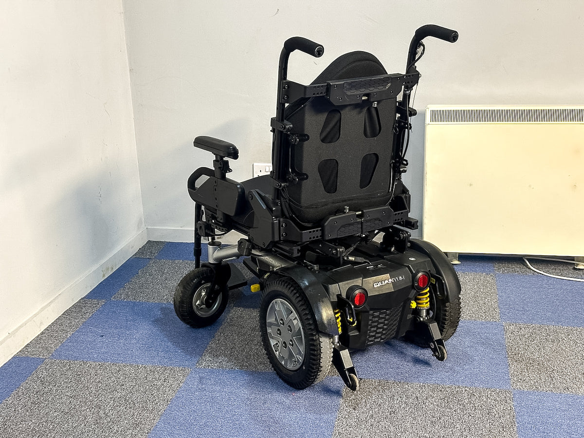 Quantum Aspen Used Powerchair Power Tilt RWD Silver Pride