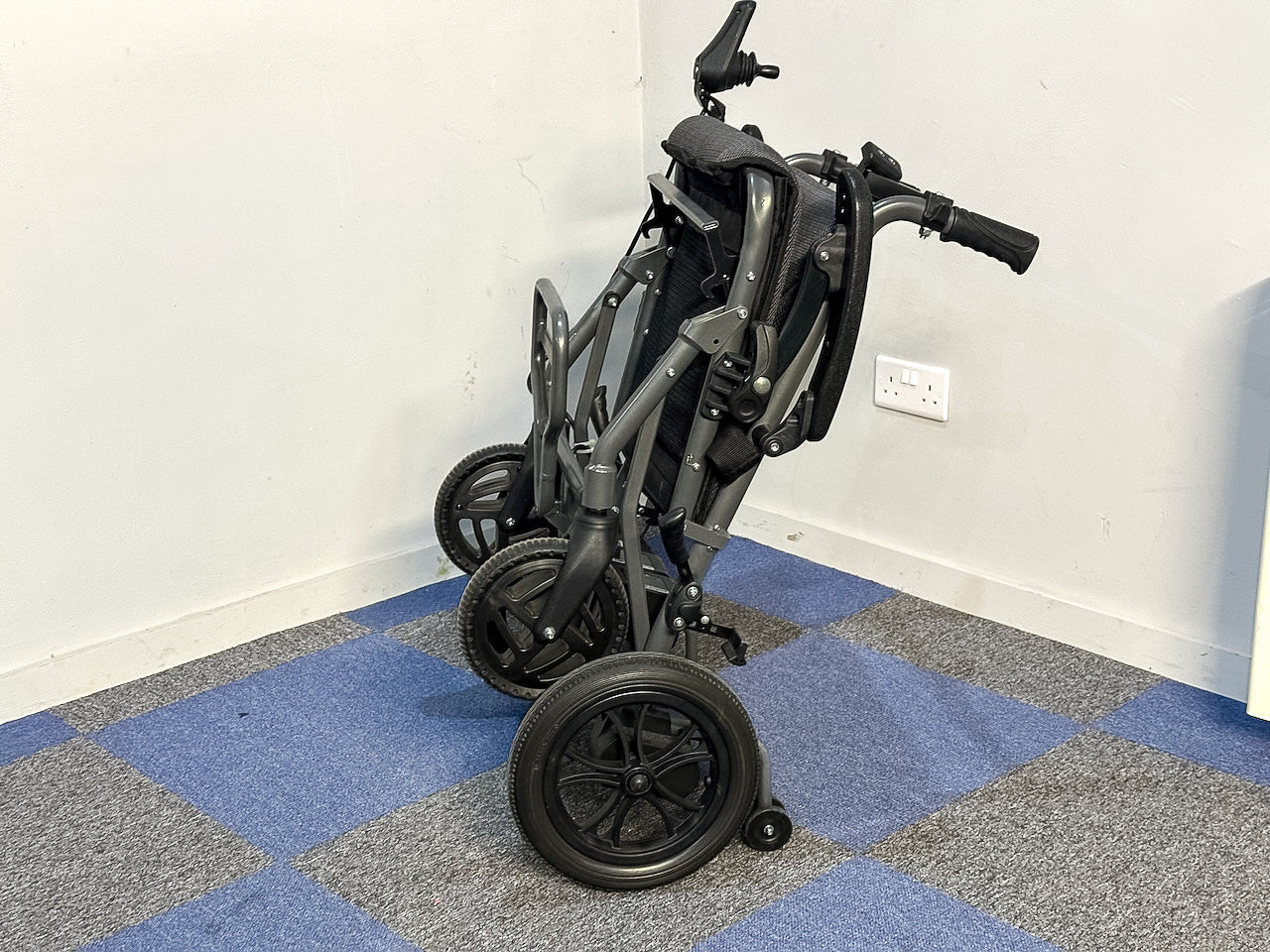 eFOLDi Powerchair Ultra Lightweight Electric Wheelchair Dual Attendant Control Secondary image