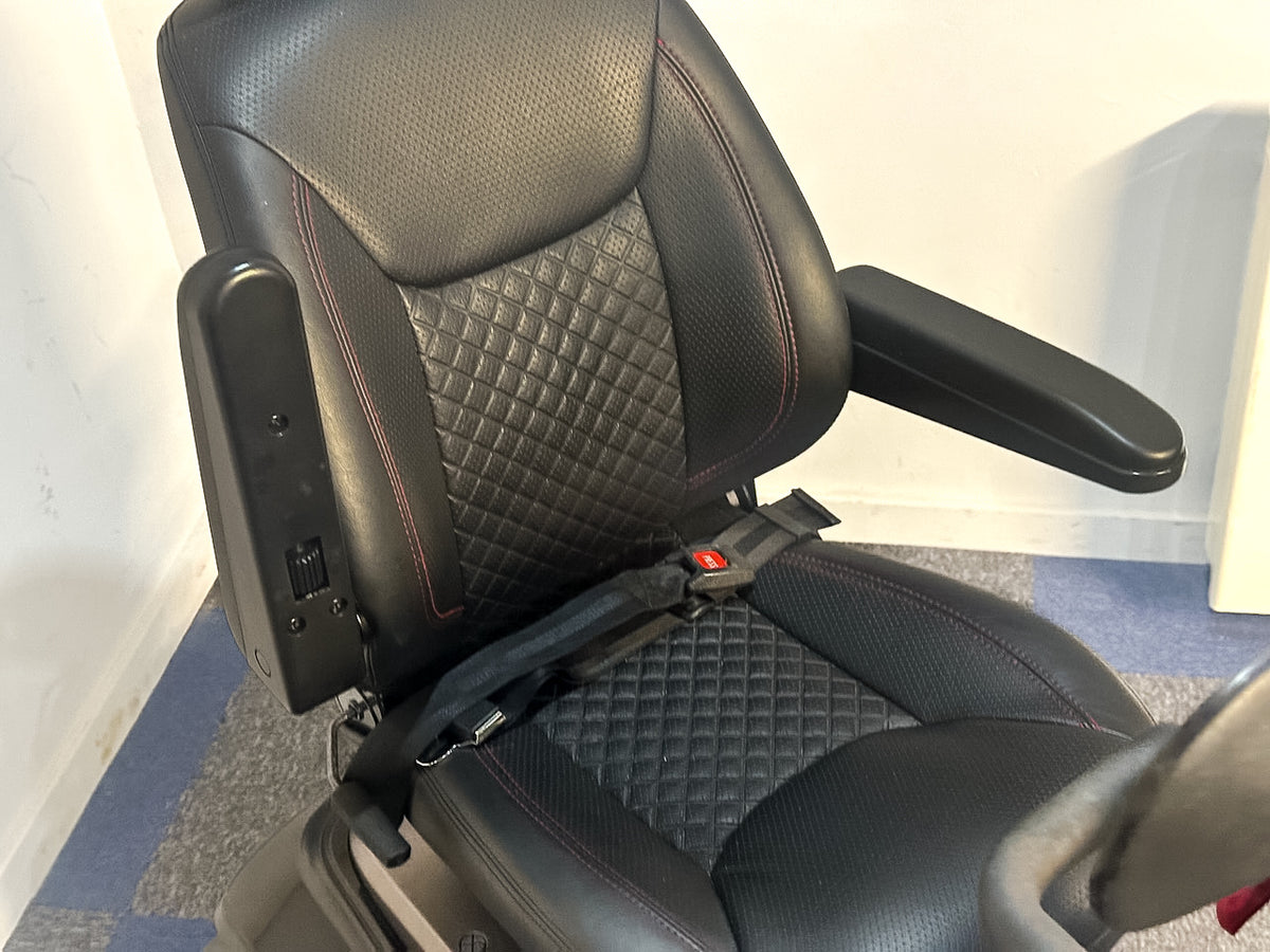 TGA Vita E 8mph Midsize Mobility Scooter Black