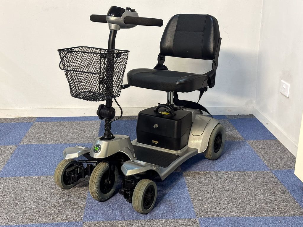 Used Quingo Compact 5-Wheel Mobility Scooter – Lightweight & Portable | £399