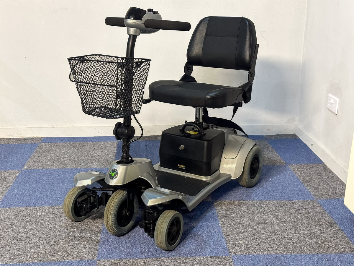Used Quingo Compact 5-Wheel Mobility Scooter – Lightweight & Portable | £399