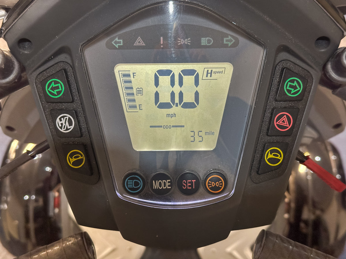 TGA Vita X – 8mph All Terrain Mobility Scooter (Only 38 Miles!)