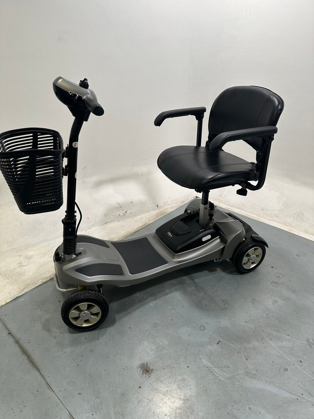 LI-TECH MARATHON 4mph Transportable Scooter Main image