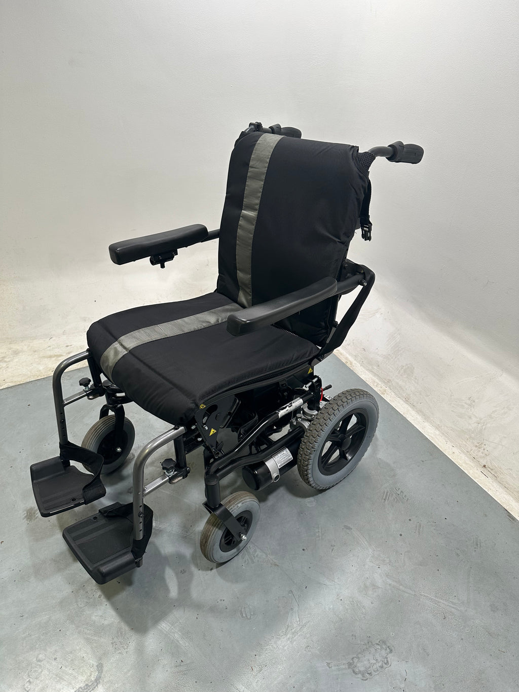 Karma Ergo Traveller Electric Wheelchair Attendant Powerchair Folding Transportable