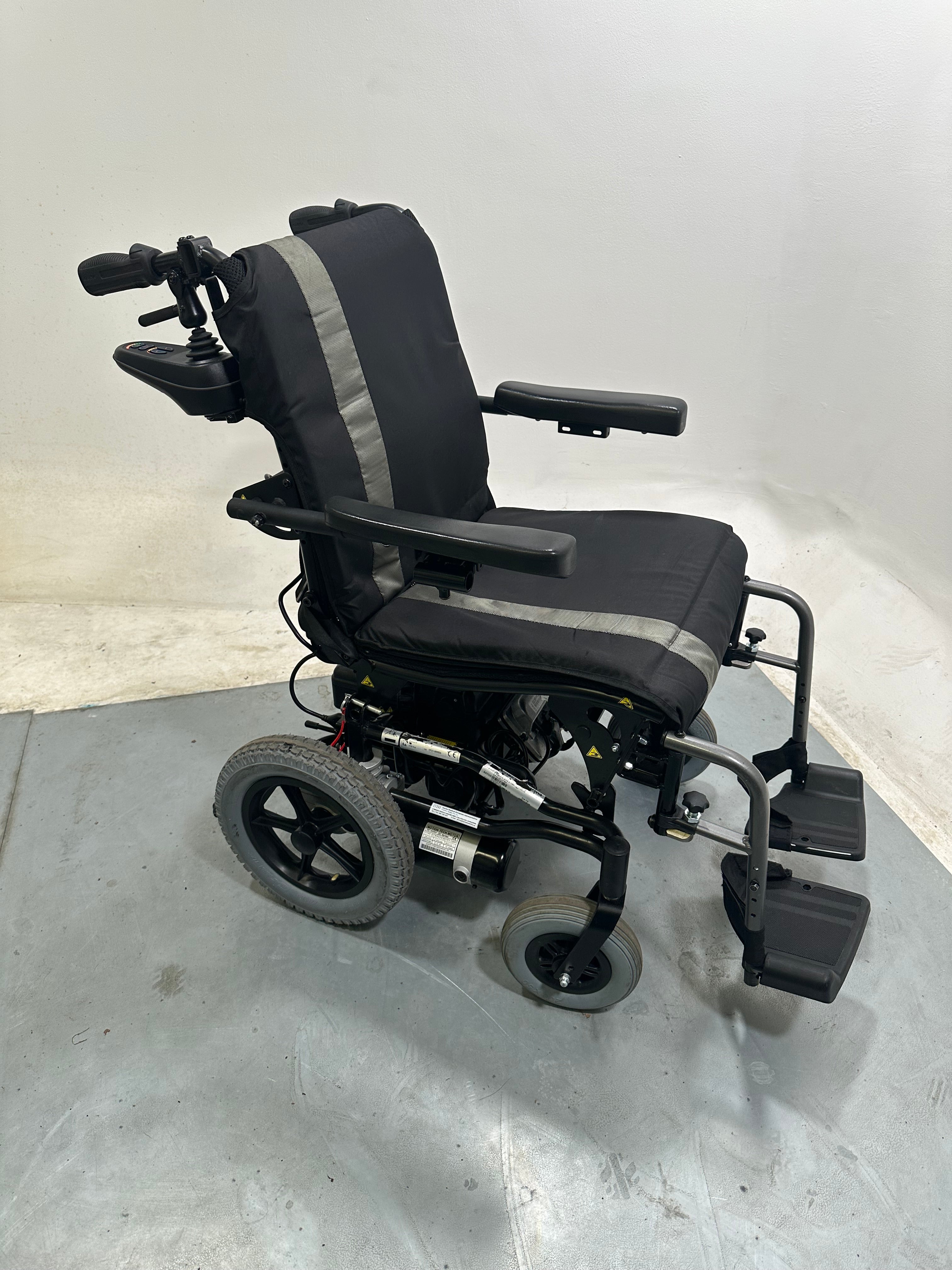 Karma Ergo Traveller Electric Wheelchair Attendant Powerchair Folding Transportable