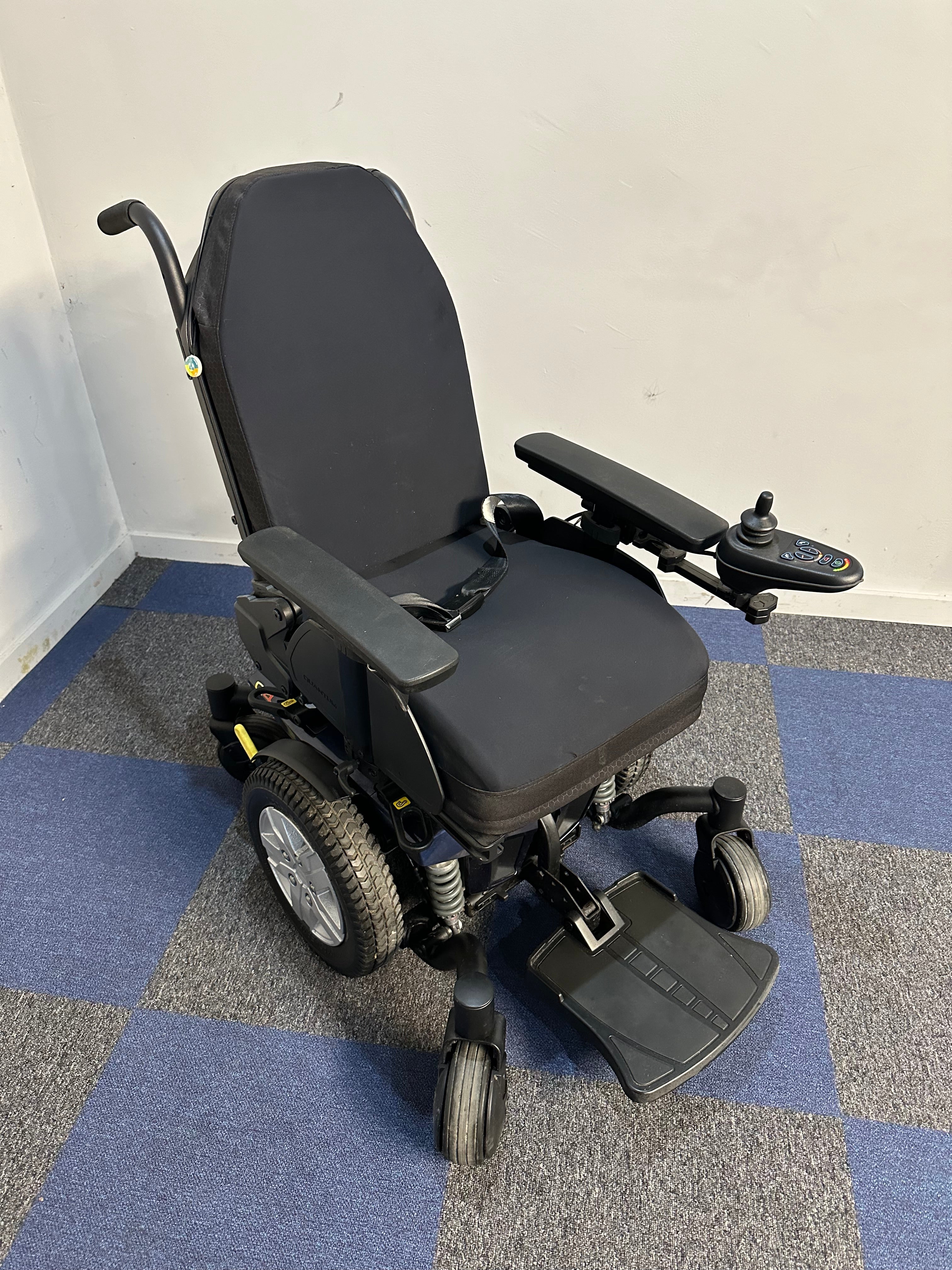 Pride Quantum Q4 Powerchair With Power Recline in Blue 4mph Secondary image