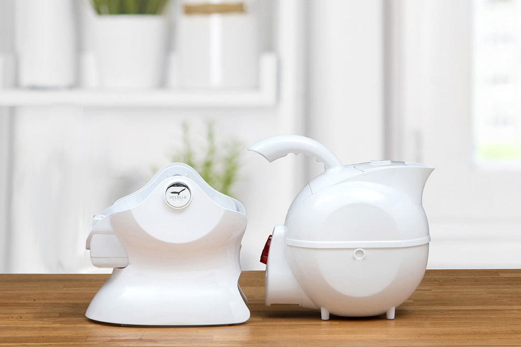 Uccello Kettle – Effortless Pouring. Ergonomic Disability Tipping Aid