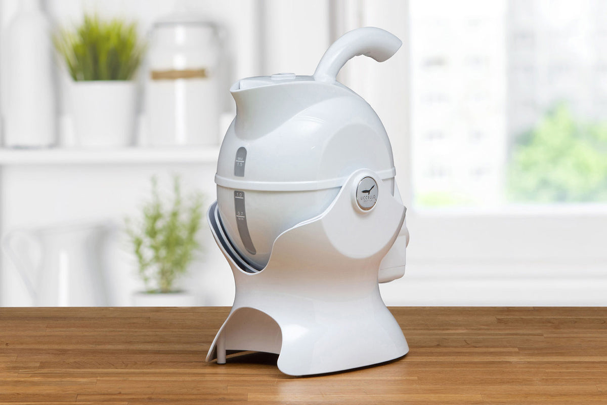 Uccello Kettle – Effortless Pouring. Ergonomic Disability Tipping Aid