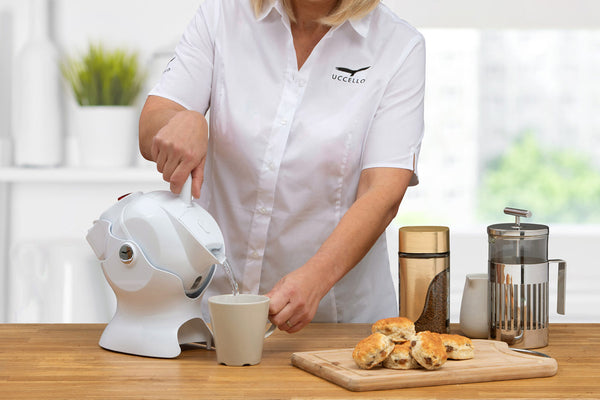 Uccello Kettle – Effortless Pouring. Ergonomic Disability Tipping Aid