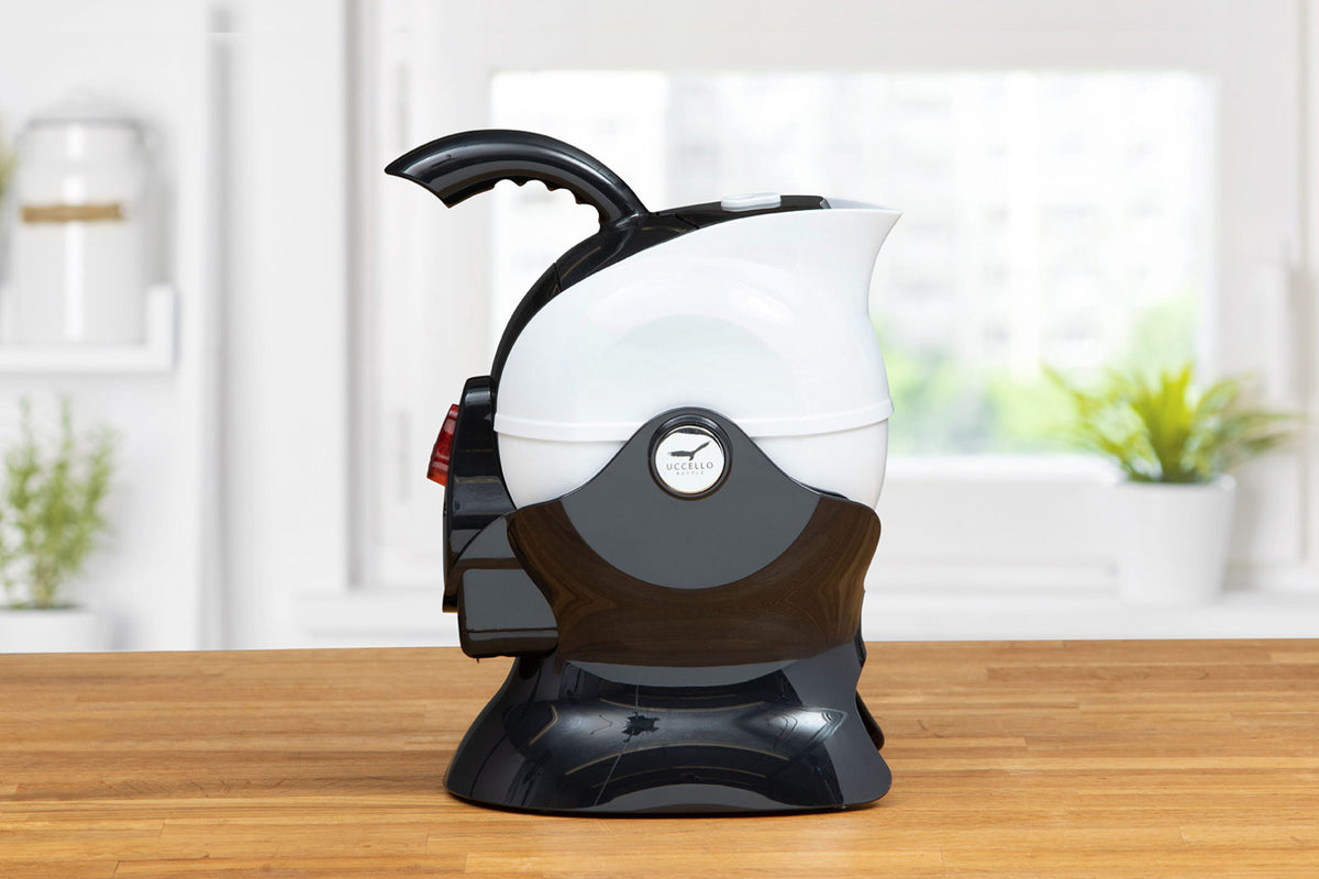 Uccello Kettle – Effortless Pouring. Ergonomic Disability Tipping Aid