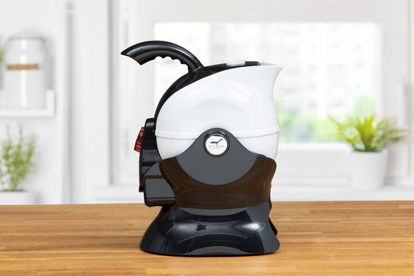 Uccello Kettle – Effortless Pouring. Ergonomic Disability Tipping Aid