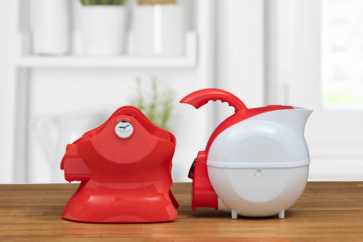 Uccello Kettle – Effortless Pouring. Ergonomic Disability Tipping Aid