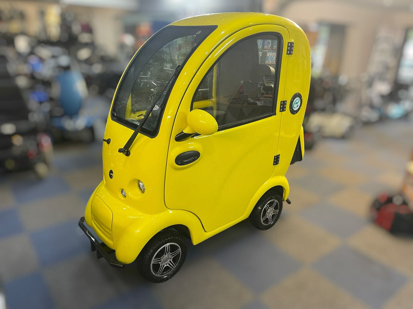 Used Scooterpac Cabin Car Mk2 Mobility Scooter – Yellow Secondary image