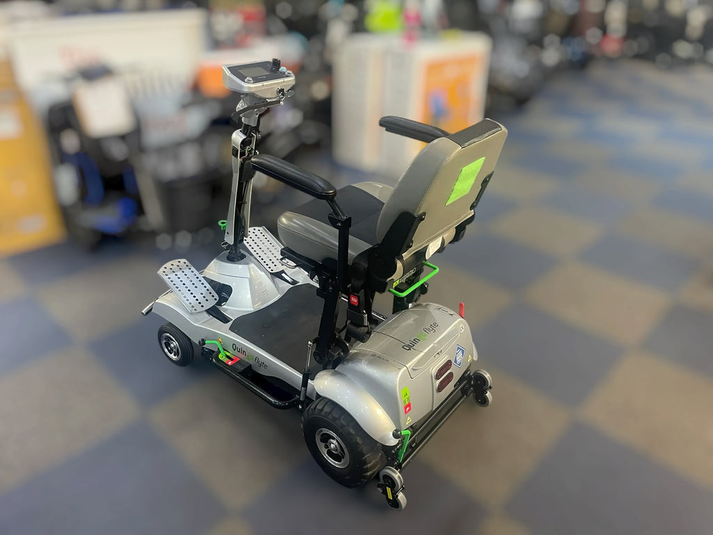 Quingo Flyte with Docking Station 4mph Boot Scooter