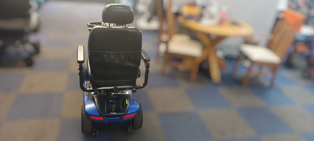 Pride Colt Deluxe 2.0 Mi Size 6mph Transportable Mobility Scooter in Blue