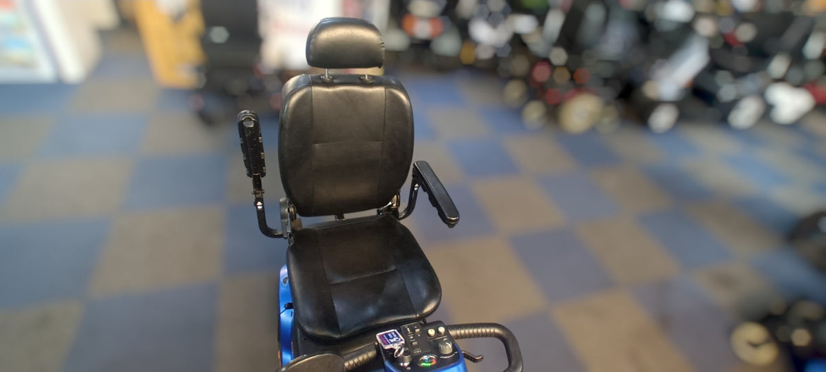 Pride Colt Deluxe 2.0 Mi Size 6mph Transportable Mobility Scooter in Blue