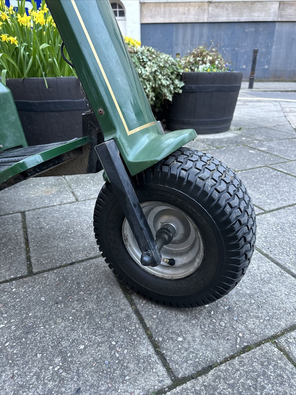 The Trio Professional Golf Buggy