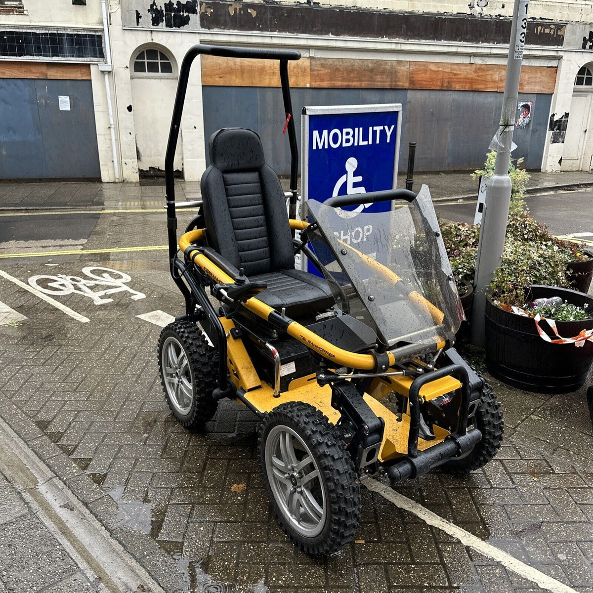 Terrainhopper Overlander 4WD Off-Road All-Terrain Mobility Scooter Tramper Sand Rock Main image