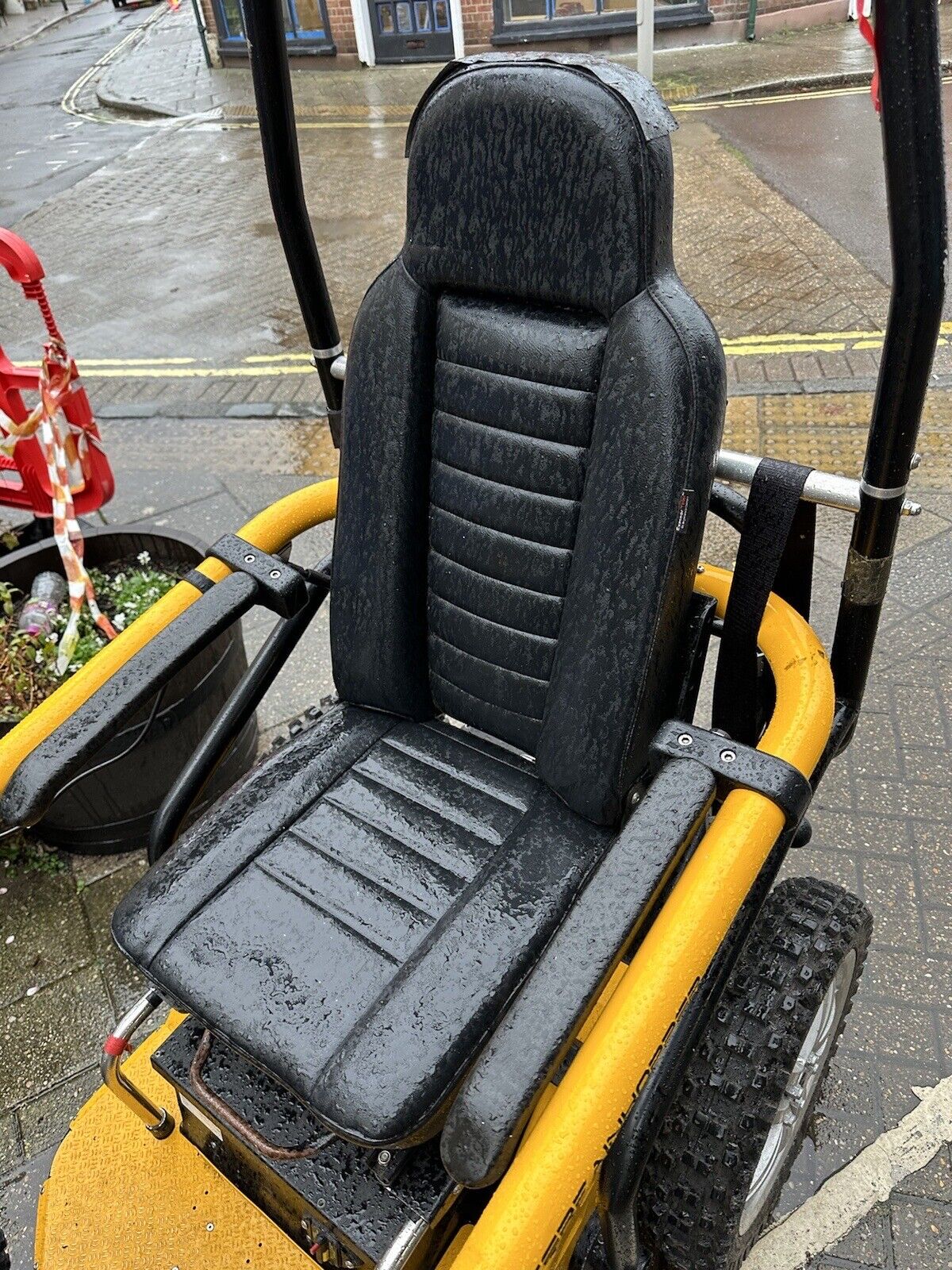 Terrainhopper Overlander 4WD Off-Road All-Terrain Mobility Scooter Tramper Sand Rock