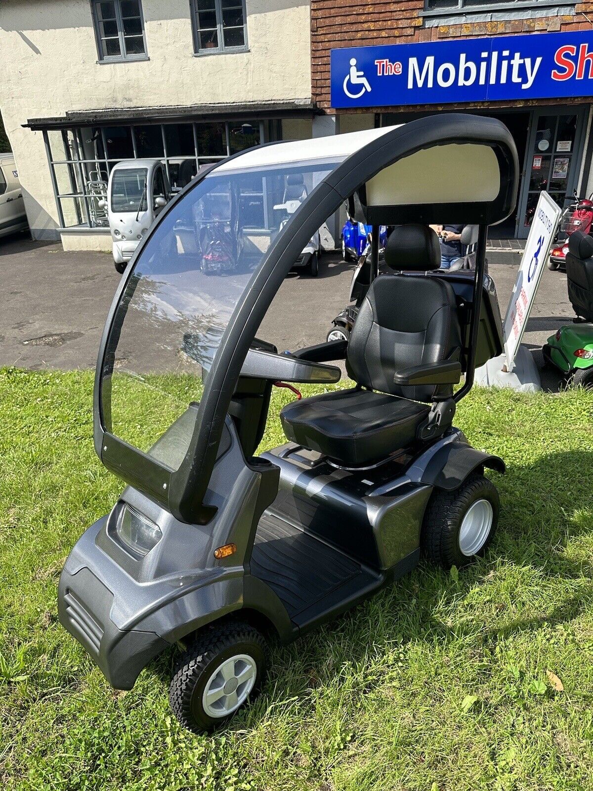 2020 tga breeze s4 8mph 30 mile range (75ah or 100ah batteries) Main image