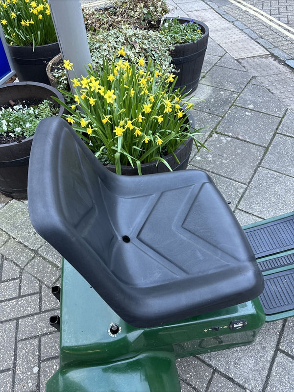 The Trio Professional Golf Buggy