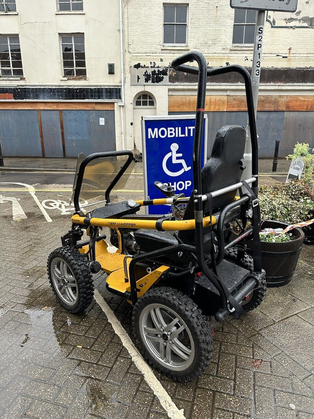 Terrainhopper Overlander 4WD Off-Road All-Terrain Mobility Scooter Tramper Sand Rock