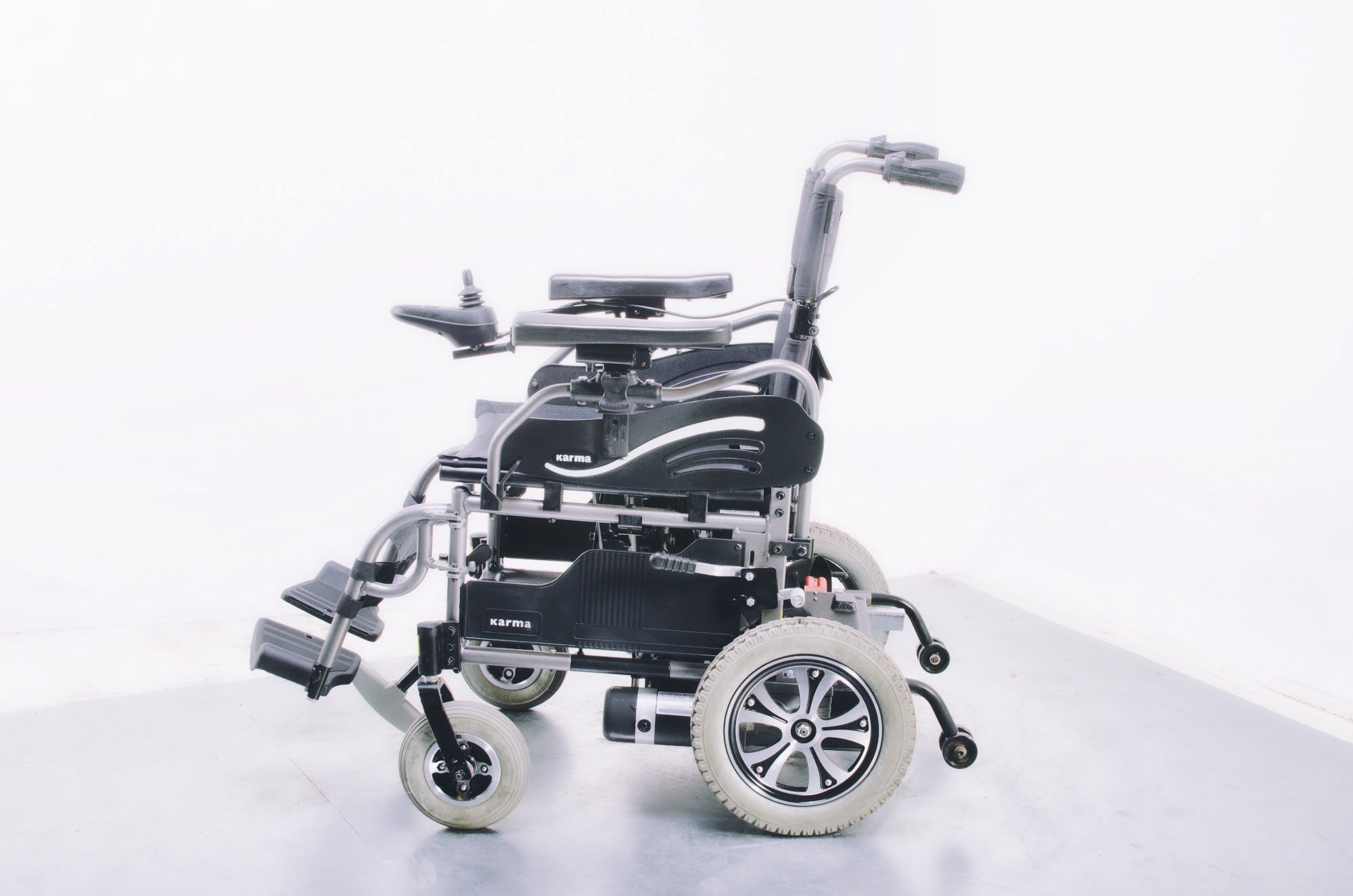 2016 Karma Falcon Transportable Electric Wheelchair Powerchair