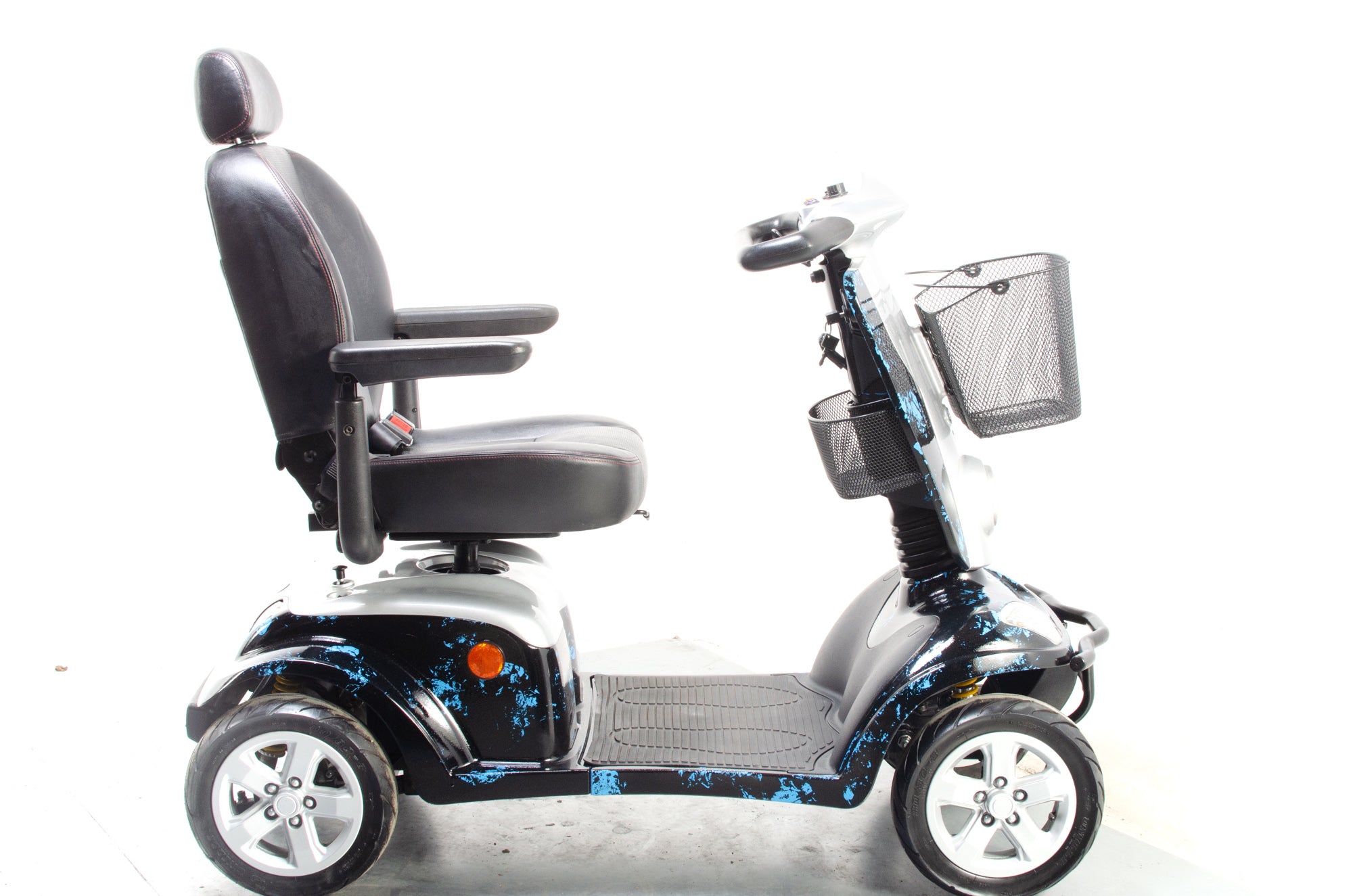 Kymco Maxi XLS Large Comfy Electric Mobility Scooter Secondary image