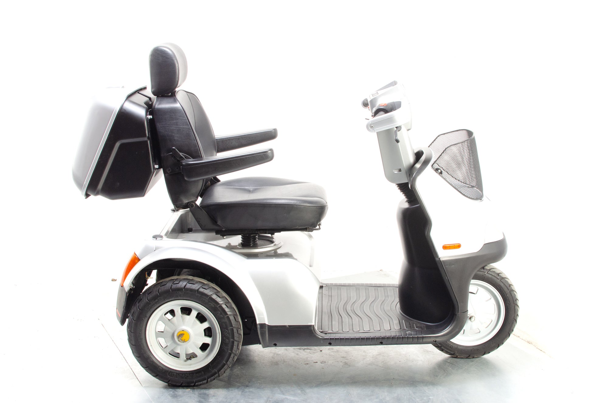TGA Breeze S3 Large Electric Mobility Trike Scooter Secondary image