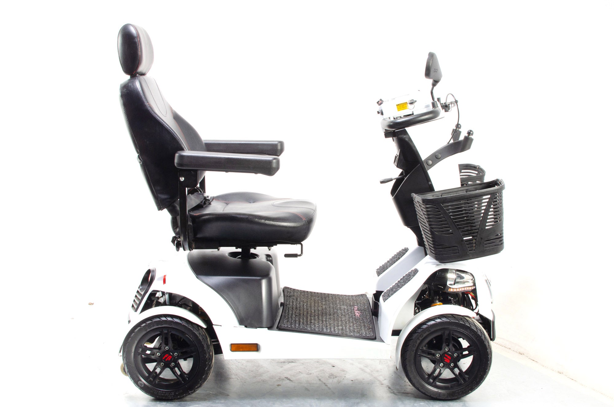 Freerider FR1 Electric Mobility Scooter 8mph Large Road Legal White