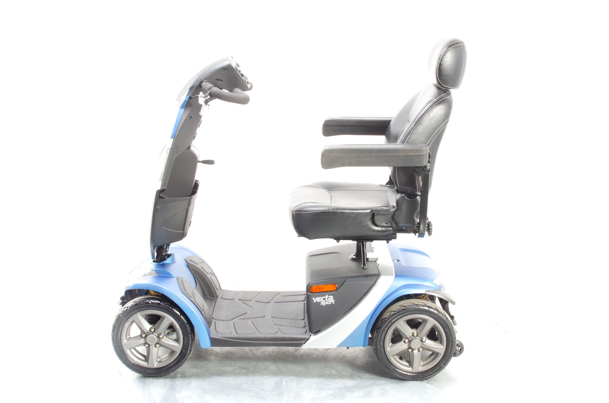 Rascal Vecta Sport Compact Used Electric Mobility Scooter 8mph Max Grip Suspension All-Terrain