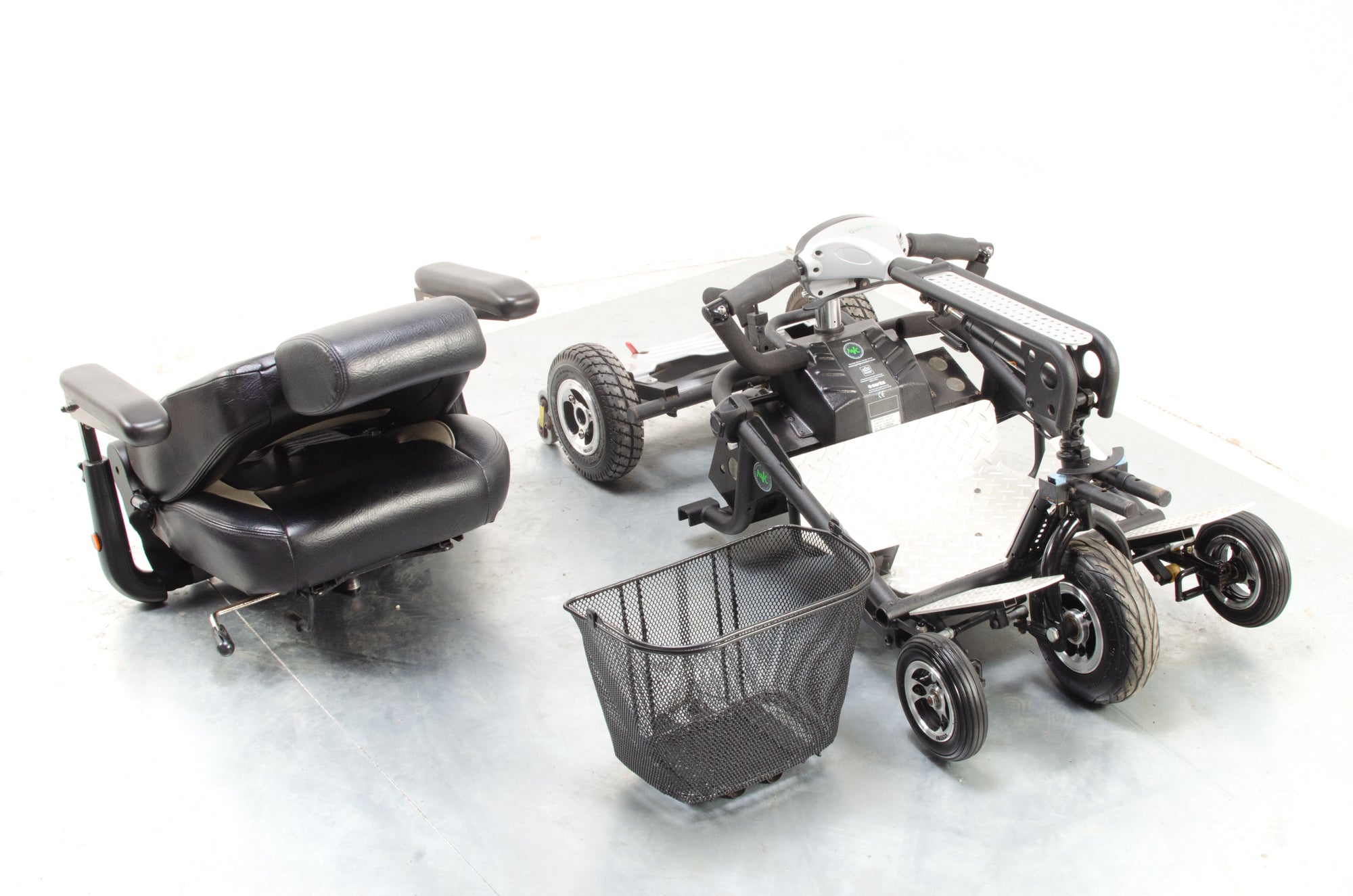 AVC Quingo Air Transportable Boot Mobility Scooter 5 Wheels