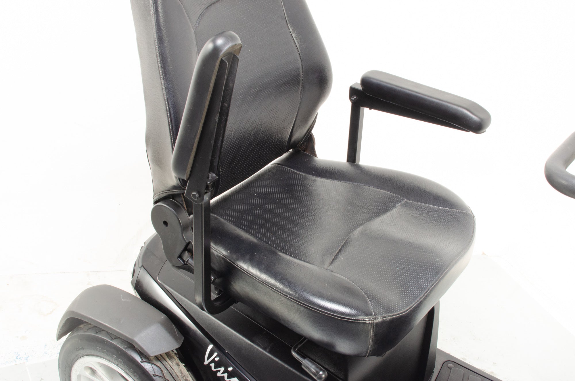 Rascal Vision Used Electric Mobility Scooter 8mph Large All-Terrain Ro ...