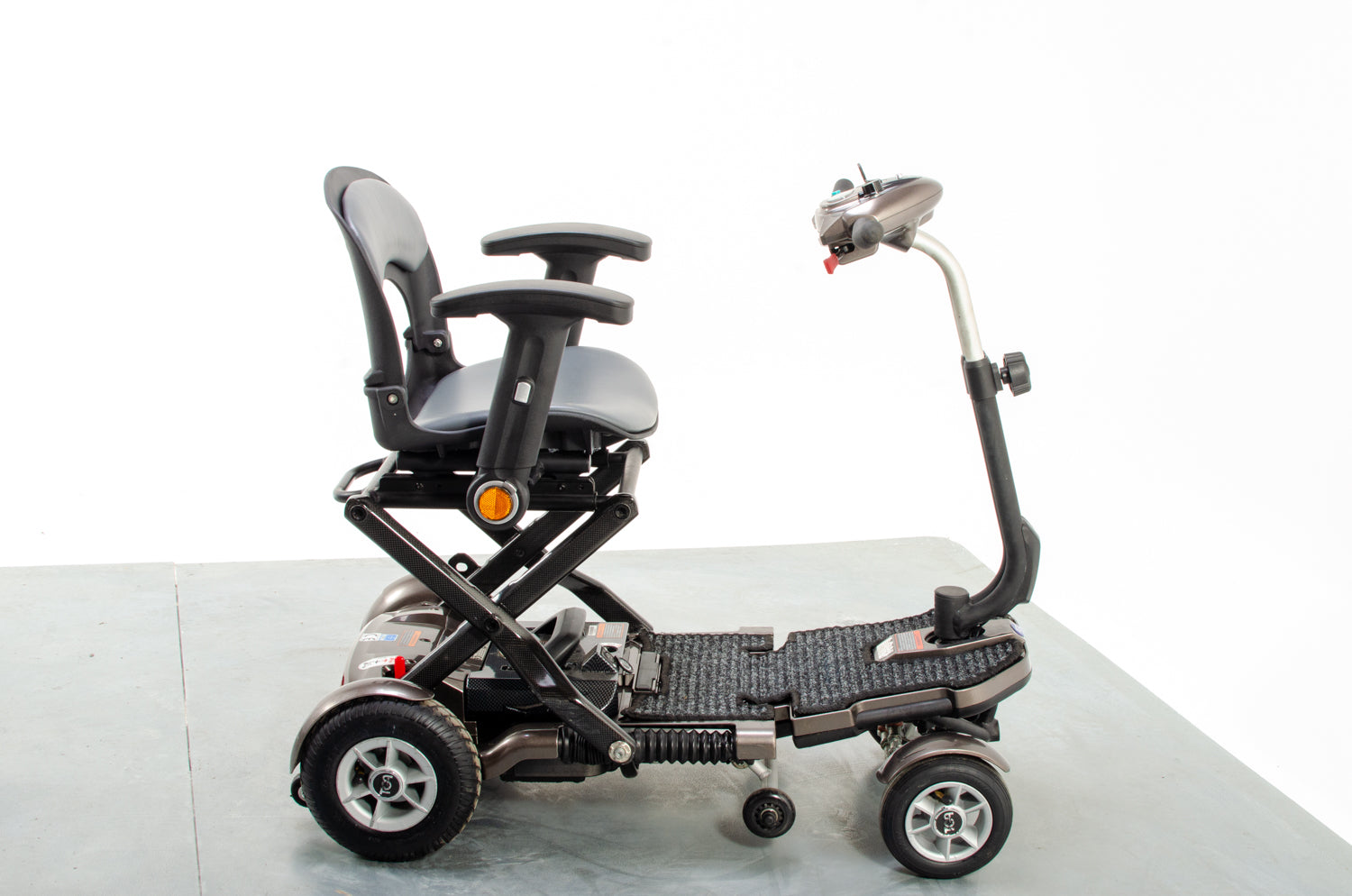 TGA Minimo Plus 4 Used Electric Mobility Scooter Compact Folding Transportable Lithium Travel