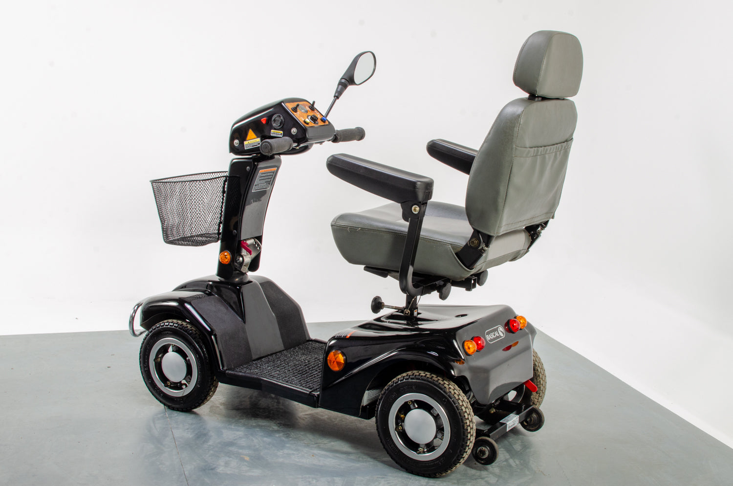 Rascal 388XL Used Electric Mobility Scooter 6mph Pavement Road Class-3 Captain Seat