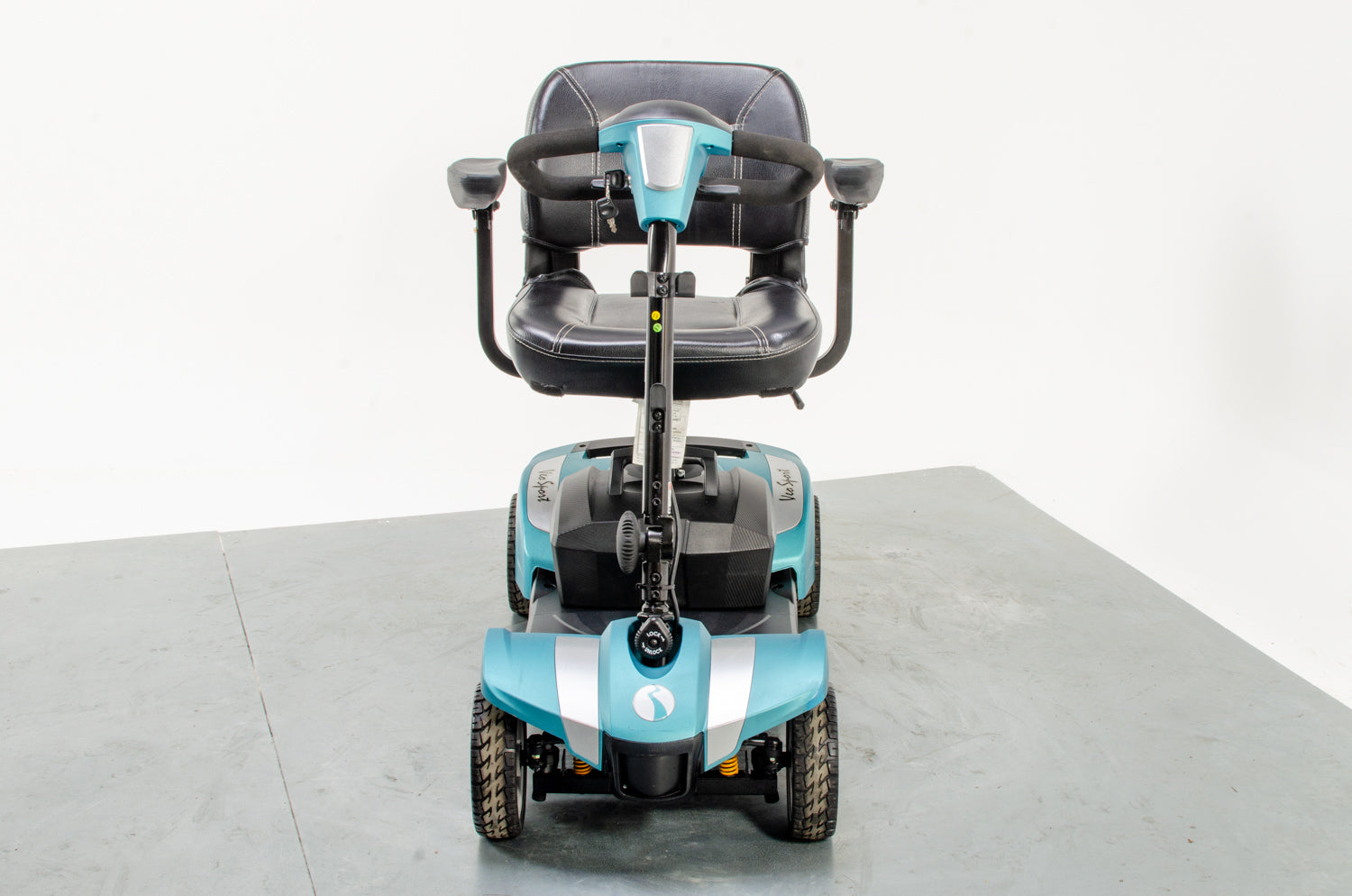 Rascal Veo Sport Used Electric Mobility Scooter Transportable Lightweight Folding Boot Secondary image