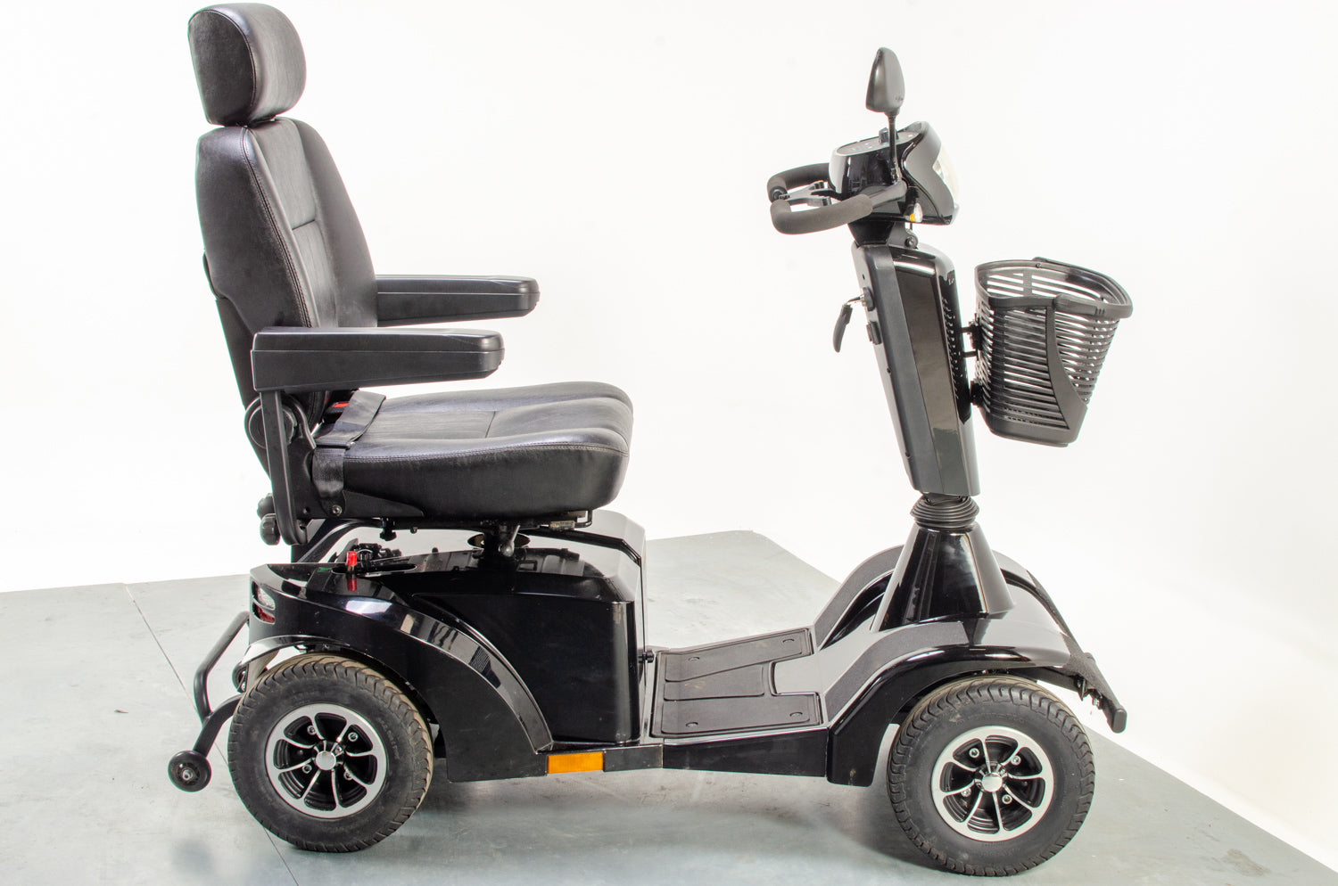 Sterling S700 Used Mobility Scooter Large All-Terrain Off-Road 8mph Suspension