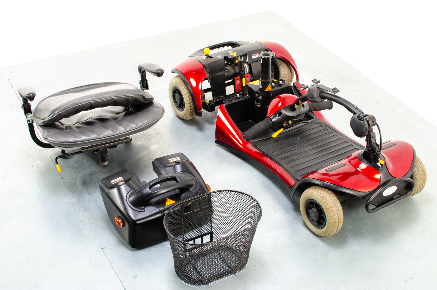 Shoprider Cameo Used Mobility Scooter Compact Transportable Folding Boot Secondary image