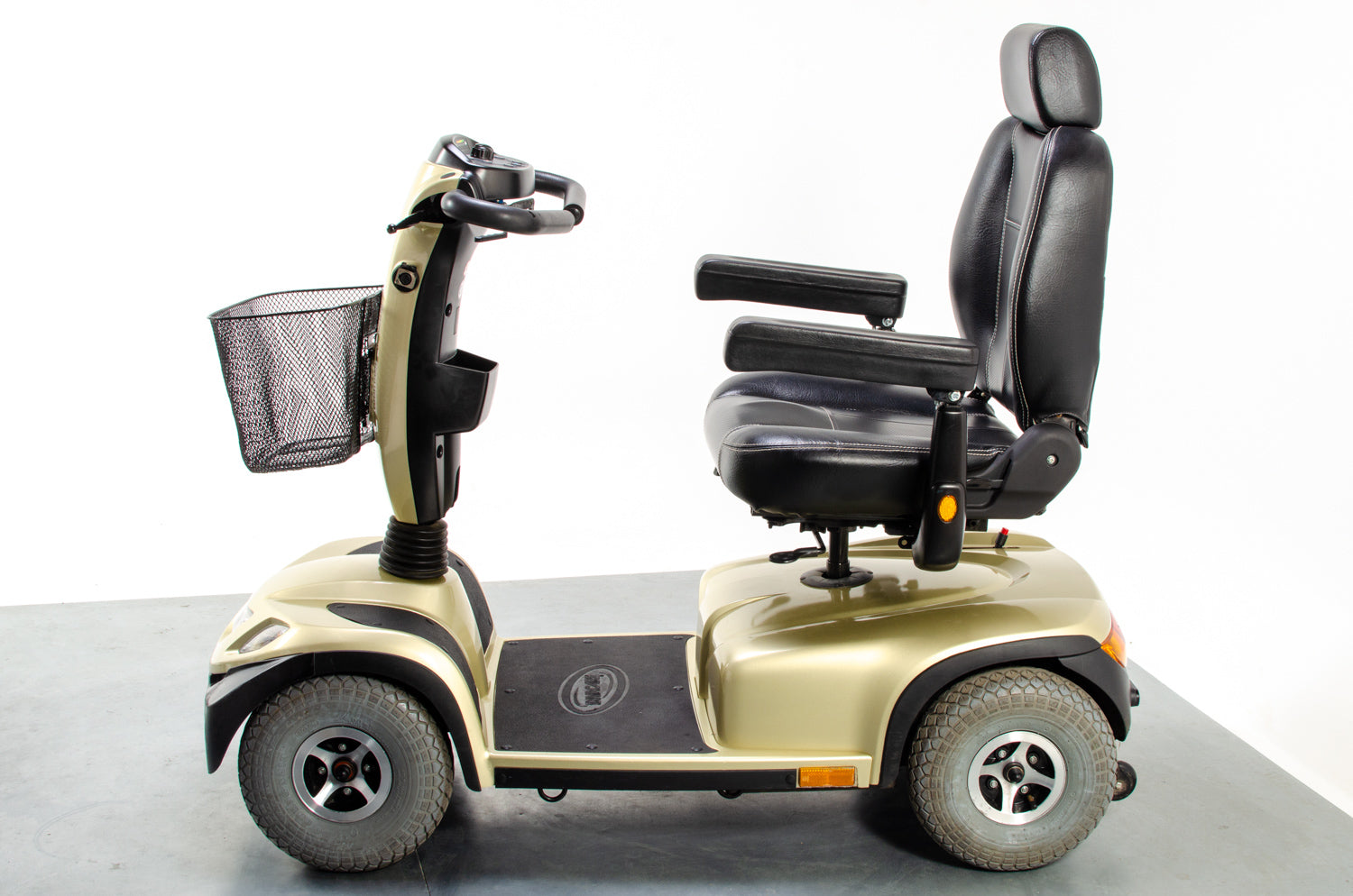 2015 Invacare Comet Large Comfort Mobility Scooter