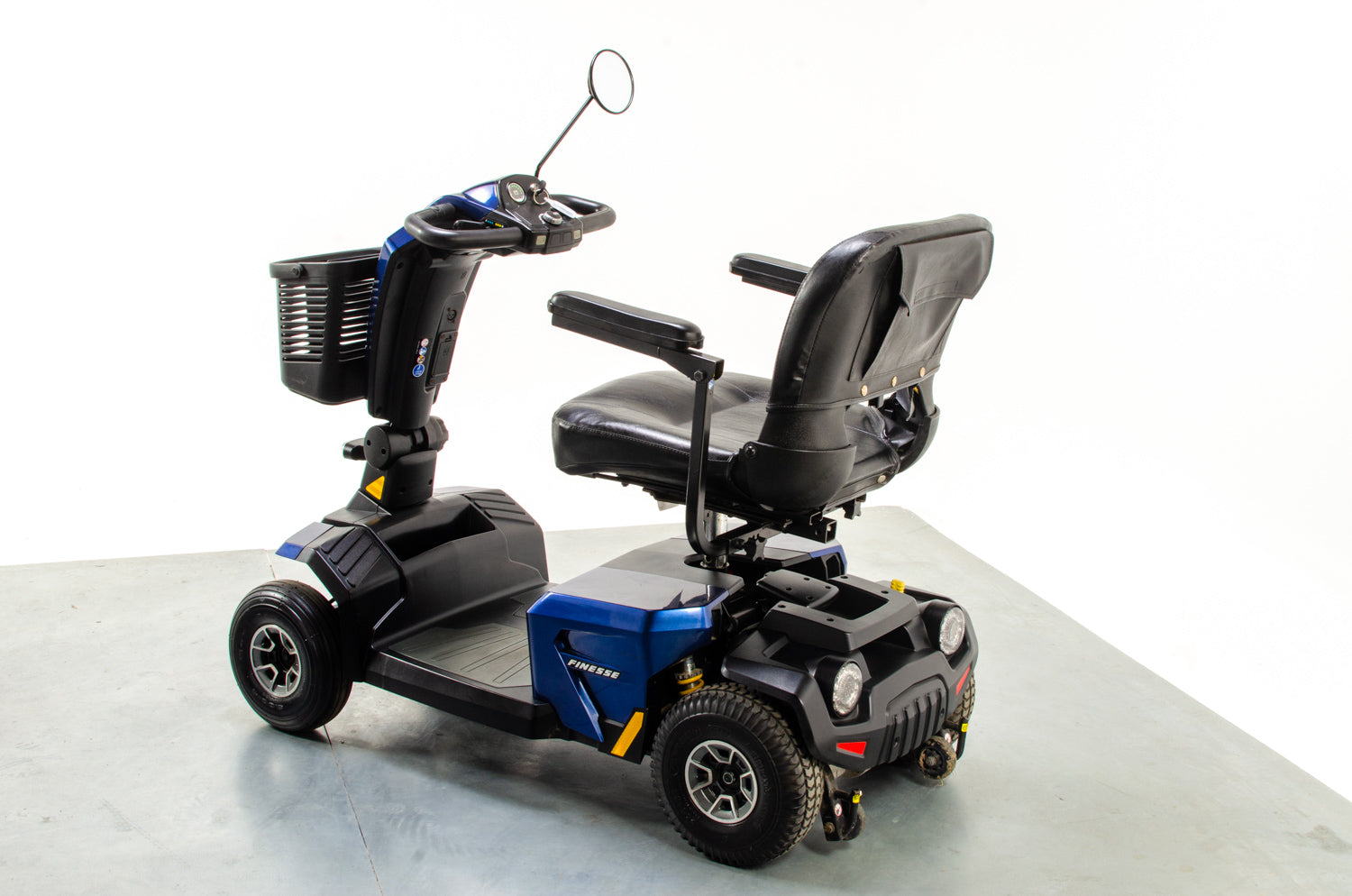 2015 Pride Apex Finesse Electric Mobility Scooter Used Second Hand 4mph Mid Size Transportable in Blue