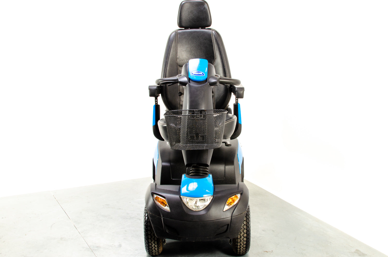 Invacare Comet Ultra 8mph Used Mobility Scooter Off-Road Bariatric Secondary image