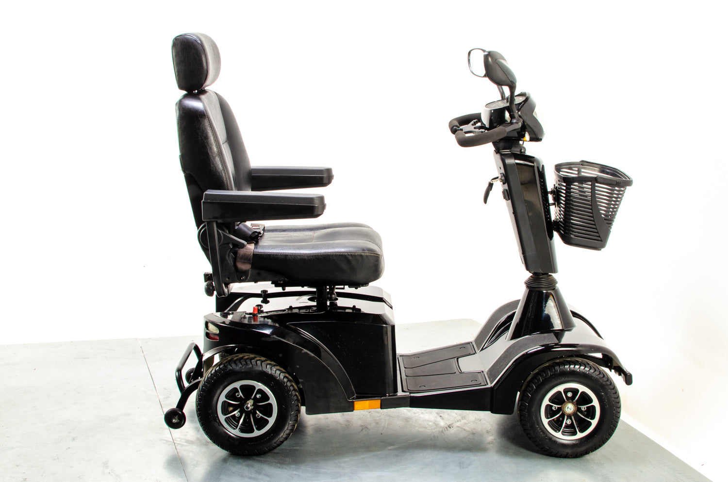 Sterling S700 Used Mobility Scooter Large All-Terrain Off-Road Sunrise Medical