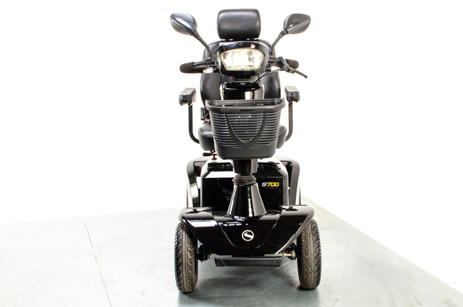 Sterling S700 Used Mobility Scooter Large All-Terrain Off-Road Sunrise Medical Secondary image