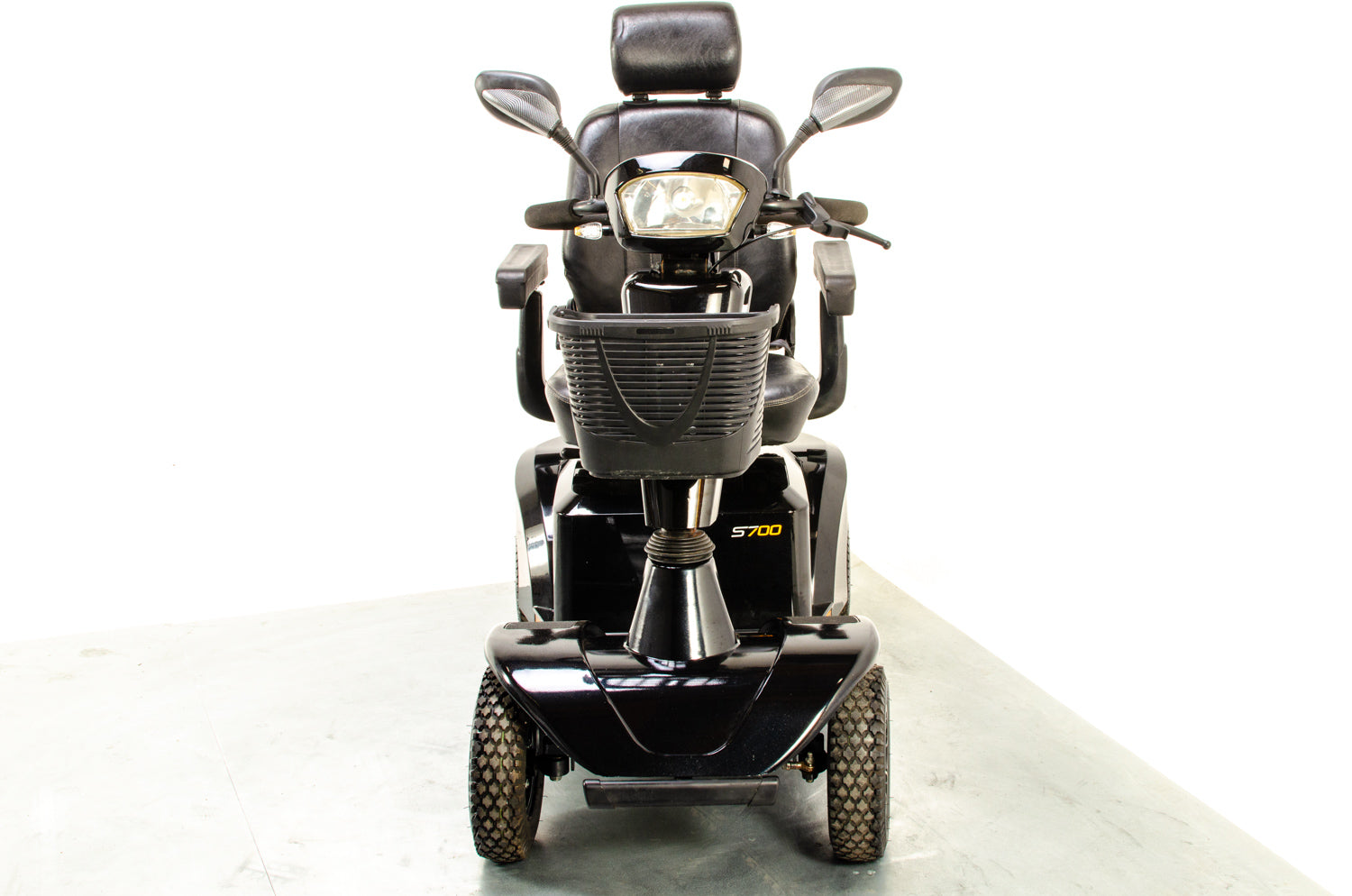 Sterling S700 Used Mobility Scooter Large 8mpoh All-Terrain Sunrise Medical Secondary image