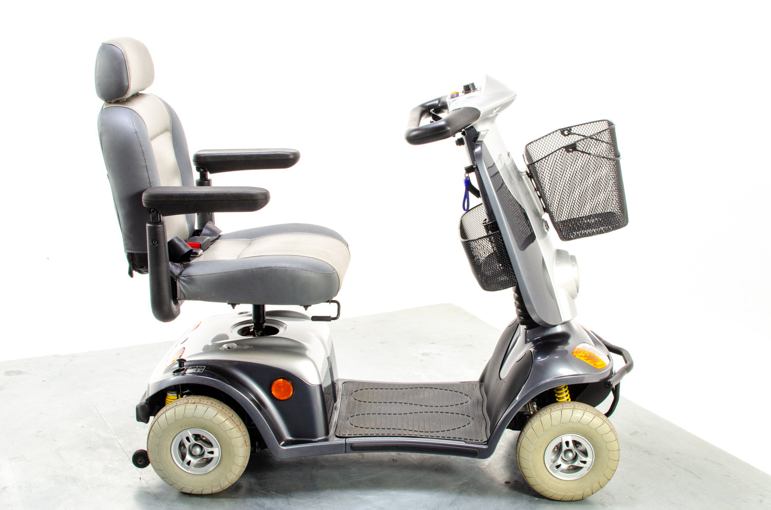 Kymco Midi XLS 8mph Used Mobility Scooter Road Pavement Suspension Pneumatic Tyres Secondary image