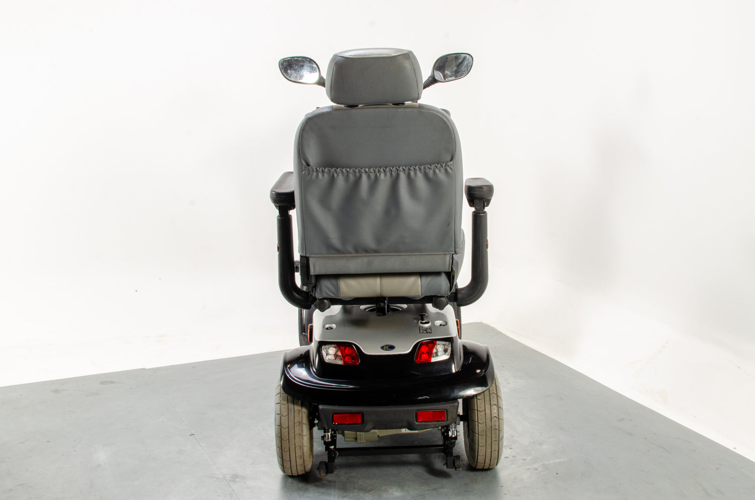 Kymco Maxi XLS Used Mobility Scooter 8mph Large All-Terrain Suspension